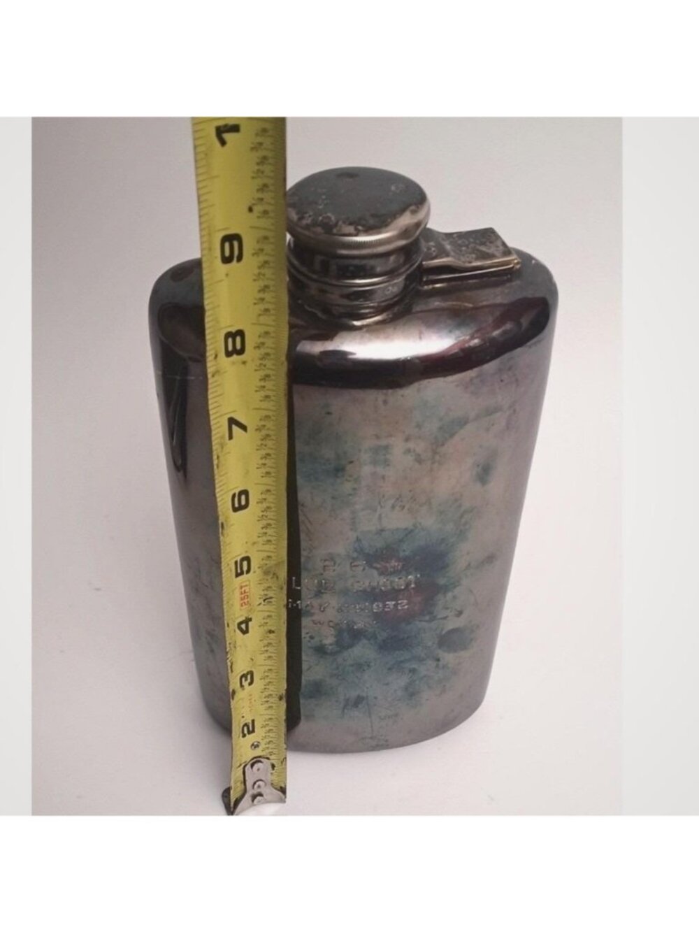 Antique 1932 Silverplate Flask Meriden Co International Club Shooting trophy Lrg